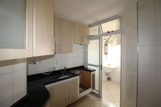 Cozinha de apartamento para alugar com 2 quartos, 62m² em Parada Inglesa, São Paulo