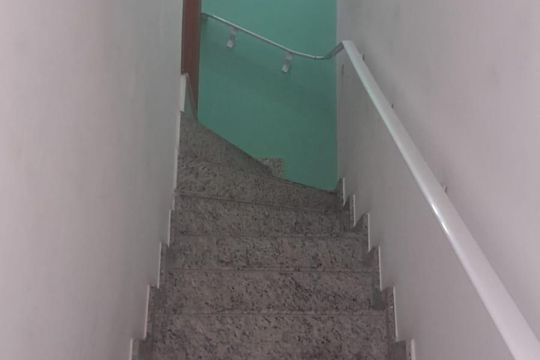 Escada de apartamento à venda com 2 quartos, 100m² em Vila Camilópolis, Santo André