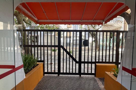 Fachada de apartamento para alugar com 3 quartos, 90m² em Centro, Guarujá