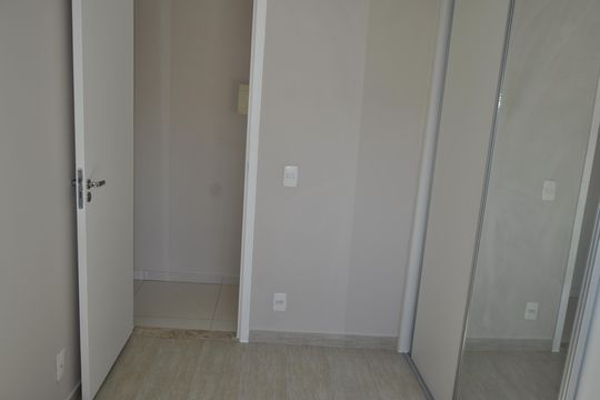 Apartamento para alugar com 2 quartos, 43m² em Tomás Coelho, Rio de Janeiro