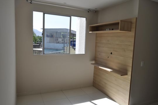Apartamento para alugar com 2 quartos, 43m² em Tomás Coelho, Rio de Janeiro