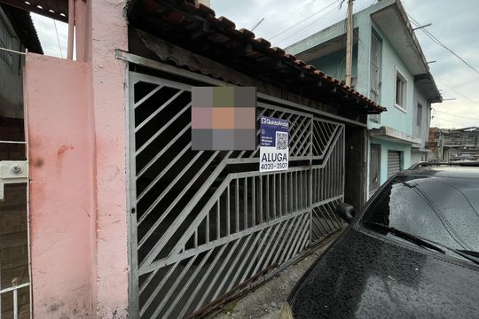 Fachada+Placa  de casa para alugar com 3 quartos, 200m² em Parque Boturussu, São Paulo