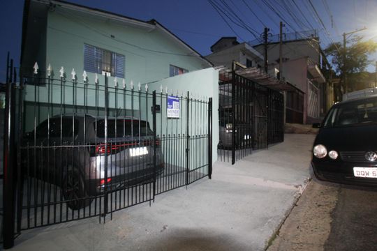 Fachada de casa à venda com 5 quartos, 270m² em Freguesia do Ó , São Paulo