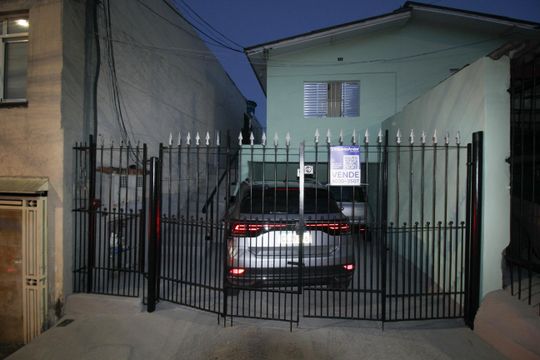 Fachada de casa à venda com 5 quartos, 270m² em Freguesia do Ó , São Paulo