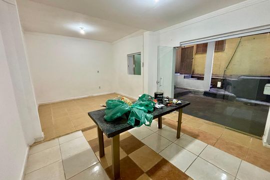 Sala / Quarto de kitnet/studio para alugar com 1 quarto, 35m² em Jardim Satélite, São José dos Campos