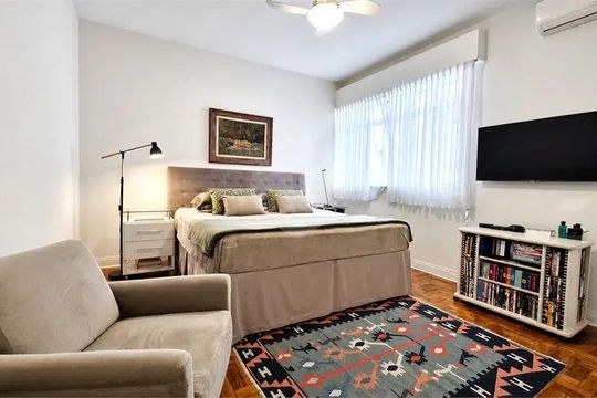 Apartamento à venda com 3 quartos, 180m² em Cerqueira César, São Paulo