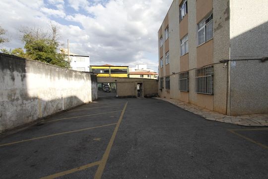 vaga garagem de apartamento à venda com 2 quartos, 50m² em Nova Cachoeirinha, Belo Horizonte
