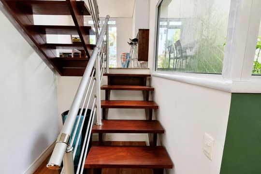 Escada de casa de condomínio à venda com 3 quartos, 140m² em Vila Aurora, Indaiatuba