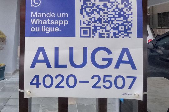 Fachada | Adesivo/Placa Quintoandar instalado  de apartamento para alugar com 3 quartos, 93m² em Boqueirão, Santos