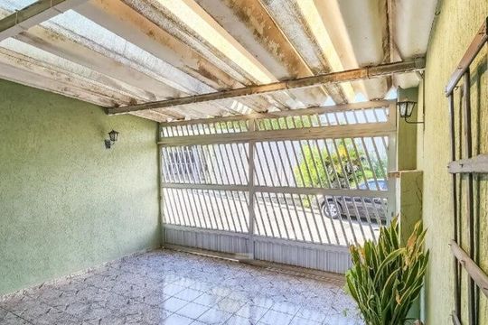 Casa à venda com 3 quartos, 210m² em Vila Anhanguera, São Paulo