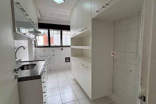 Apartamento à venda com 3 quartos, 76m² em Vila Campo Grande, São Paulo