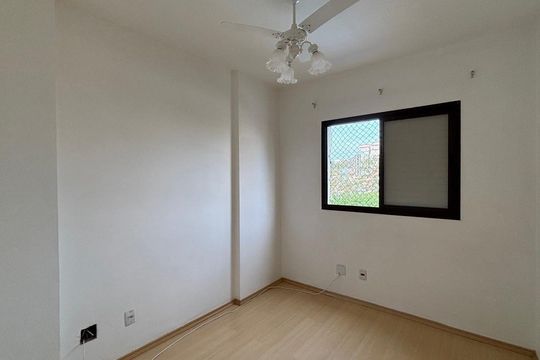 Apartamento à venda com 3 quartos, 76m² em Vila Campo Grande, São Paulo