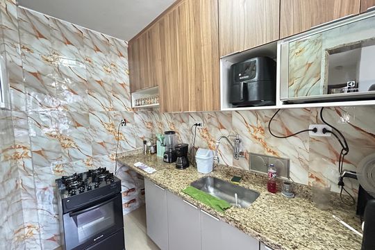 Cozinha de apartamento à venda com 2 quartos, 60m² em Inhaúma, Rio de Janeiro
