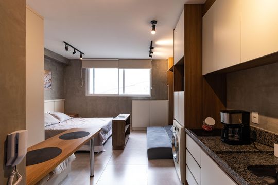 Cozinha de kitnet/studio para alugar com 1 quarto, 25m² em Barra Funda, São Paulo