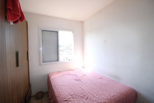 Quarto 1 de apartamento à venda com 2 quartos, 50m² em Jardim Guaianazes, São Paulo