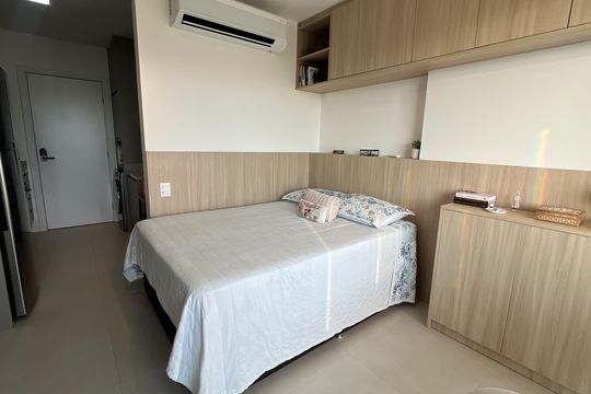 Sala/Quarto de kitnet/studio para alugar com 1 quarto, 39m² em Caminho das Árvores, Salvador
