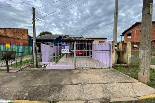 Fachada de casa à venda com 2 quartos, 52m² em Campina, São Leopoldo