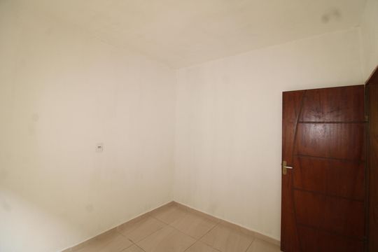 Quarto 1 de apartamento para alugar com 2 quartos, 45m² em Parque Peruche, São Paulo
