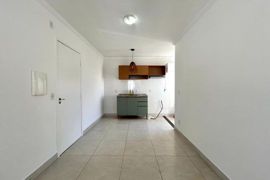 Sala de apartamento para alugar com 2 quartos, 45m² em Vila Marieta, Campinas