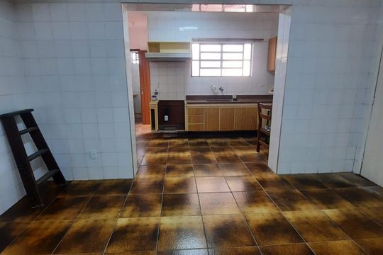 Cozinha de casa à venda com 3 quartos, 200m² em Vila Homero Thon, Santo André