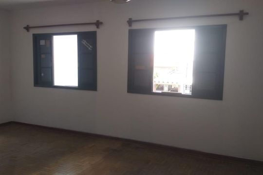 Quarto de casa à venda com 3 quartos, 200m² em Vila Homero Thon, Santo André