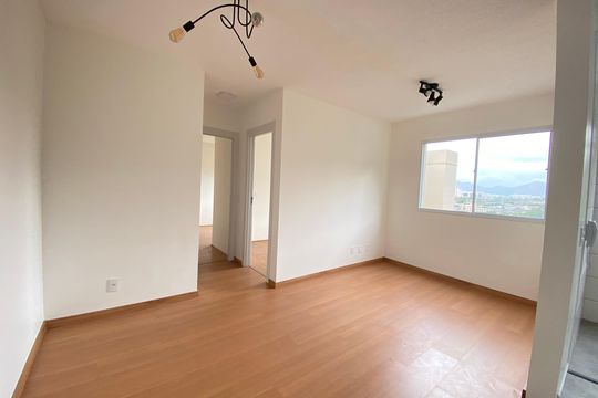 Apartamento à venda com 2 quartos, 46m² em Inhaúma, Rio de Janeiro
