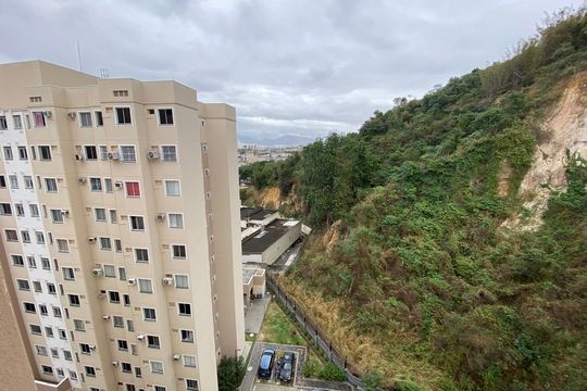 Apartamento à venda com 2 quartos, 46m² em Inhaúma, Rio de Janeiro