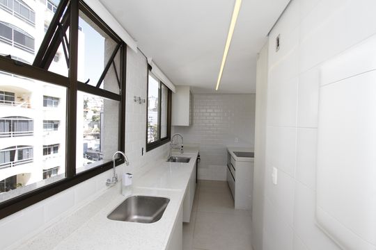 Área de Serviço de apartamento à venda com 3 quartos, 105m² em Santa Lúcia, Belo Horizonte