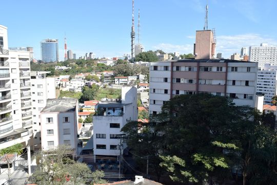 Vista de apartamento à venda com 2 quartos, 73m² em Perdizes, São Paulo