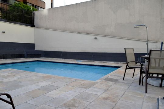 Piscina de apartamento à venda com 2 quartos, 73m² em Perdizes, São Paulo