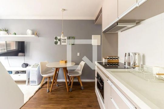 Sala de apartamento para alugar com 1 quarto, 26m² em Vila Buarque, São Paulo