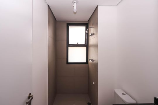 Banheiro de kitnet/studio à venda com 1 quarto, 31m² em Vila Mariana, São Paulo