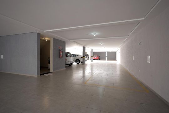 Garagem de apartamento à venda com 2 quartos, 44m² em Jardim Ocara, Santo André