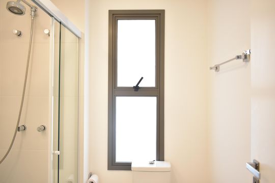 Banheiro Social de apartamento para alugar com 2 quartos, 50m² em Vila da Saúde, São Paulo