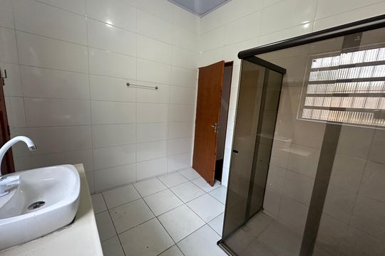 Banheiro de casa para alugar com 3 quartos, 139m² em Centro, São Vicente