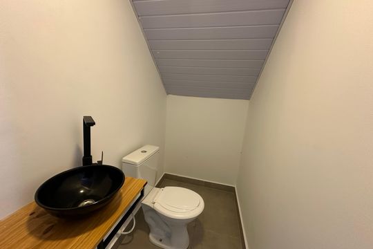 Lavabo de casa para alugar com 3 quartos, 139m² em Centro, São Vicente