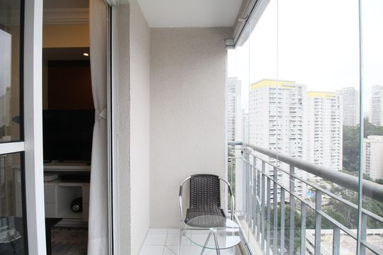 Varanda de apartamento à venda com 3 quartos, 63m² em Vila Andrade, São Paulo