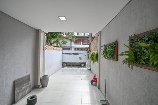 Garagem de casa à venda com 2 quartos, 74m² em Jardim Monte Alegre, Taboão da Serra