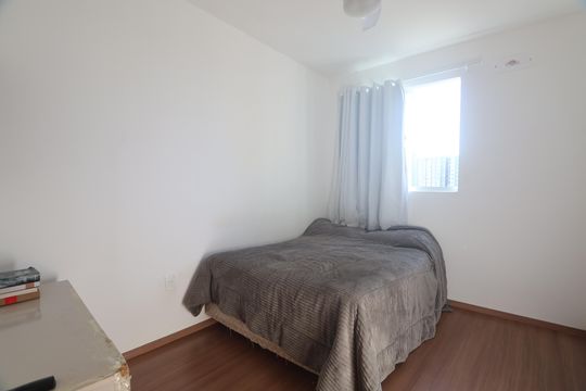 Quarto 1 de apartamento à venda com 2 quartos, 50m² em Fátima, Canoas