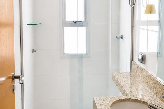 Banheiro de apartamento para alugar com 3 quartos, 80m² em Ipiranga, Belo Horizonte