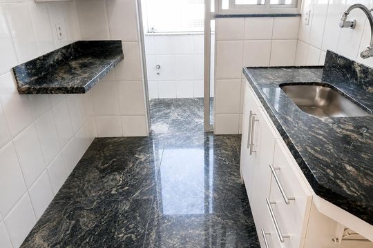 Cozinha de apartamento para alugar com 3 quartos, 80m² em Ipiranga, Belo Horizonte