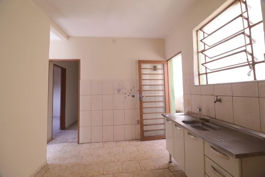 Casa à venda com 1 quarto, 75m² em Jardim Santa Terezinha, Campinas