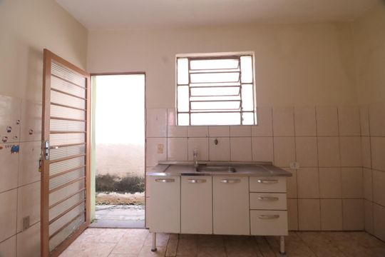 Casa à venda com 1 quarto, 75m² em Jardim Santa Terezinha, Campinas
