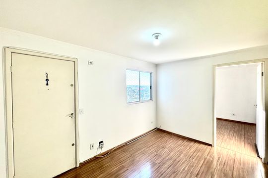 Sala de apartamento para alugar com 2 quartos, 52m² em Jardim Maringa, São Paulo