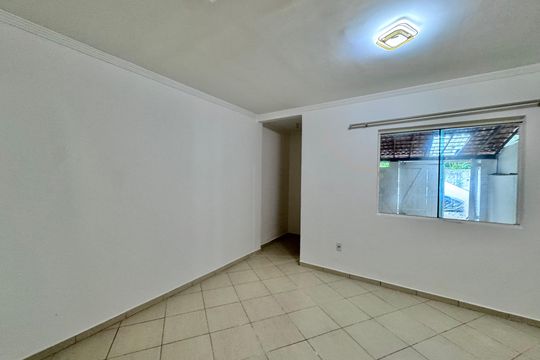 Casa de Condomínio para alugar com 2 quartos, 80m² em Vargem Grande, Rio de Janeiro