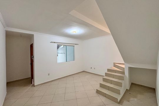 Casa de Condomínio para alugar com 2 quartos, 80m² em Vargem Grande, Rio de Janeiro