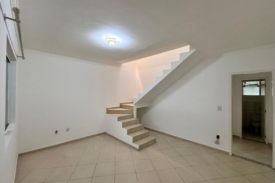 Casa de Condomínio para alugar com 2 quartos, 80m² em Vargem Grande, Rio de Janeiro