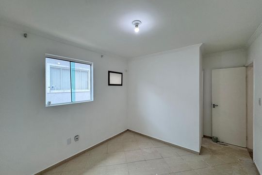 Casa de Condomínio para alugar com 2 quartos, 80m² em Vargem Grande, Rio de Janeiro