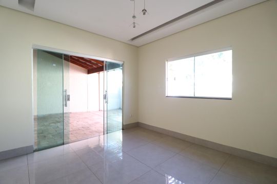 Casa para alugar com 4 quartos, 166m² em Maravilha, Uberlândia