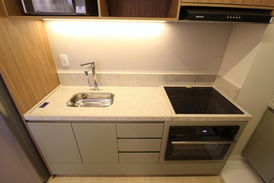 Cozinha de apartamento para alugar com 2 quartos, 38m² em Vila Nova Conceição, São Paulo